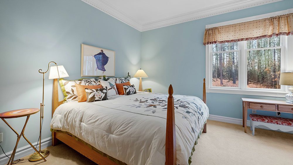 Paint Colors That Increase the Value of Your Home Some fresh point colors can boost the value of your home when putting it up for sale